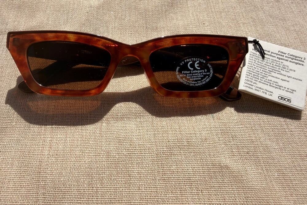ASOS Women’s Tortoiseshell Rectangle Sunglasses NWT 90s Y2K Retro Brown UV